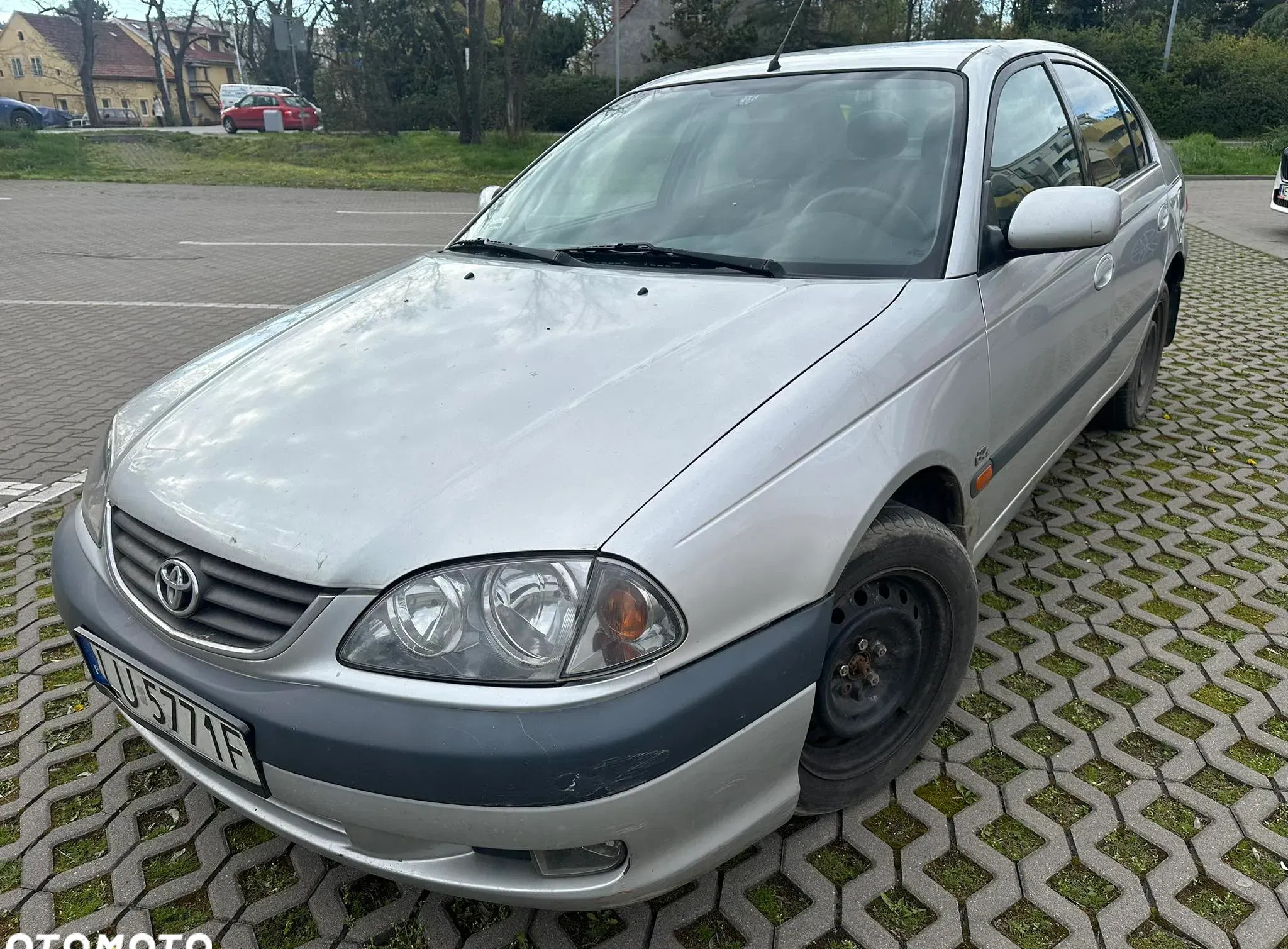 radłów Toyota Avensis cena 2500 przebieg: 321000, rok produkcji 2001 z Radłów